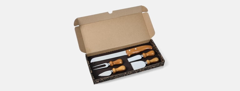 Brinde Kit Para Queijo E Faca Para Pão Em Inox / Bambu - 5 Pçs