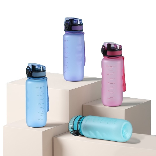 Squeeze-Plastico-550ml-17338d1-1696359217-removebg-preview