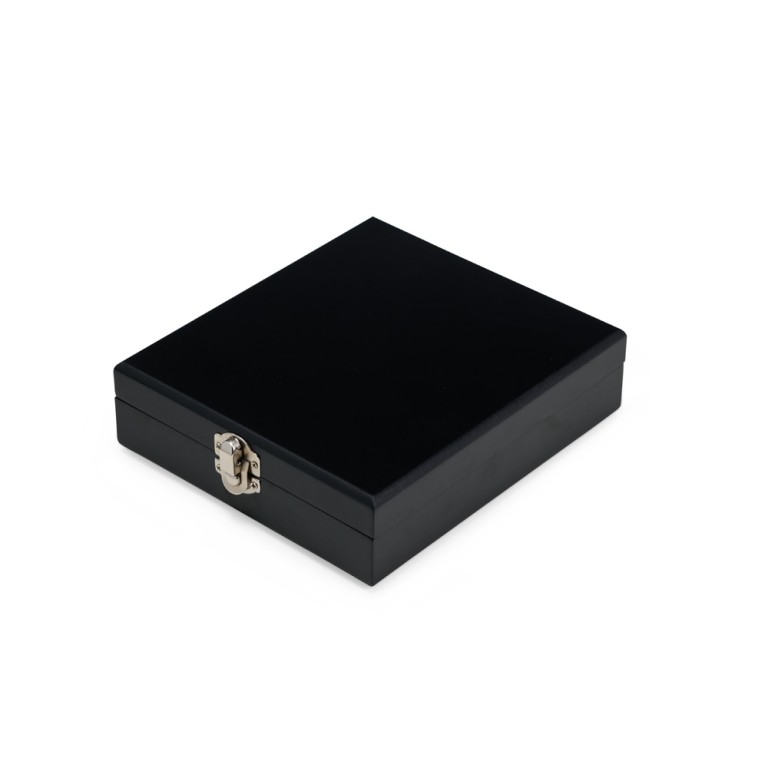 Kit-Vinho-com-Jogo-de-Baralho-21419d3-1731599126